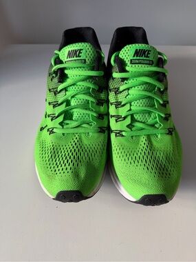 Nike Bright Green and Black Mesh Athletic Shoe
